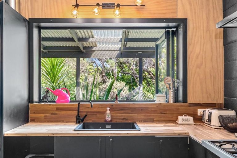 Photo of property in 11 Tutukaka Block Road, Tutukaka, Whangarei, 0173