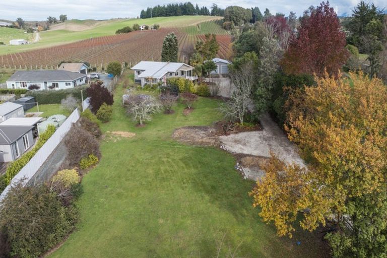 Photo of property in 1 Goddard Road, Tasman, Upper Moutere, 7173
