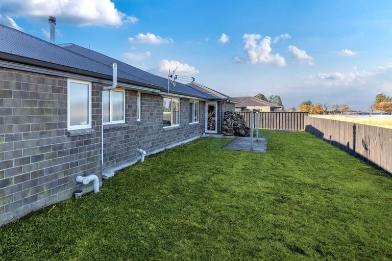Photo of property in 15 Ruru Place, Oxford, 7430