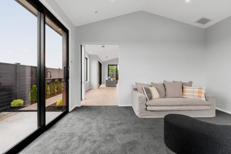 Photo of property in 52 Hugo Shaw Drive, Cambridge, 3434