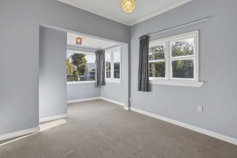 Photo of property in 7 Dickson Street, Macandrew Bay, Dunedin, 9014