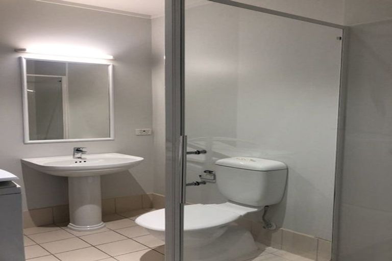 Photo of property in 16b/30 Westward Ho, Glen Eden, Auckland, 0602