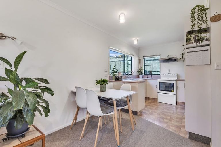 Photo of property in 3/70 Whiteley Street, Moturoa, New Plymouth, 4310