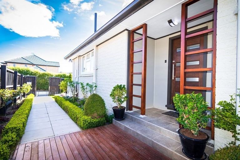 Photo of property in 1 Tompkins Lane, Burwood, Christchurch, 8061