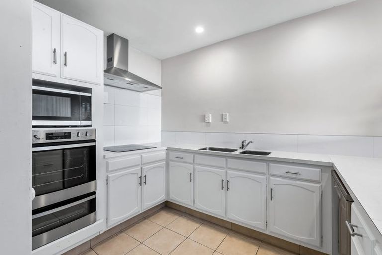 Photo of property in 15/34 Waiwera Place, Waiwera, Orewa, 0994