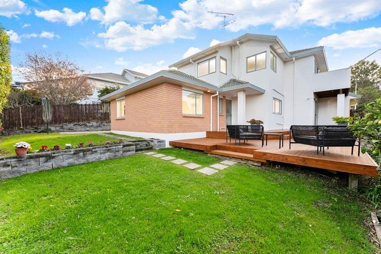 Photo of property in 29 Caversham Drive, Torbay, Auckland, 0630