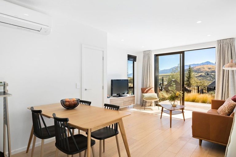 Photo of property in 12 Mckenzies Shute, Jacks Point, Queenstown, 9371