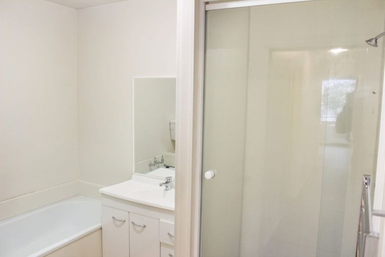Photo of property in 253 Waimairi Road, Ilam, Christchurch, 8041