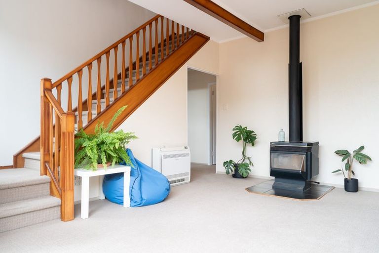 Photo of property in 21 Thornley Street, Titahi Bay, Porirua, 5022