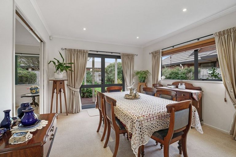 Photo of property in 35 Regent Drive, Paraparaumu Beach, Paraparaumu, 5032