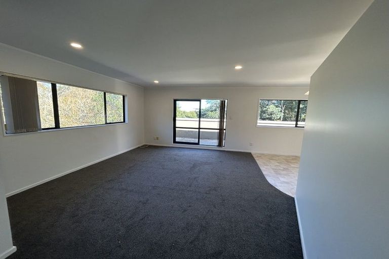Photo of property in 50a Edmonton Road, Henderson, Auckland, 0612
