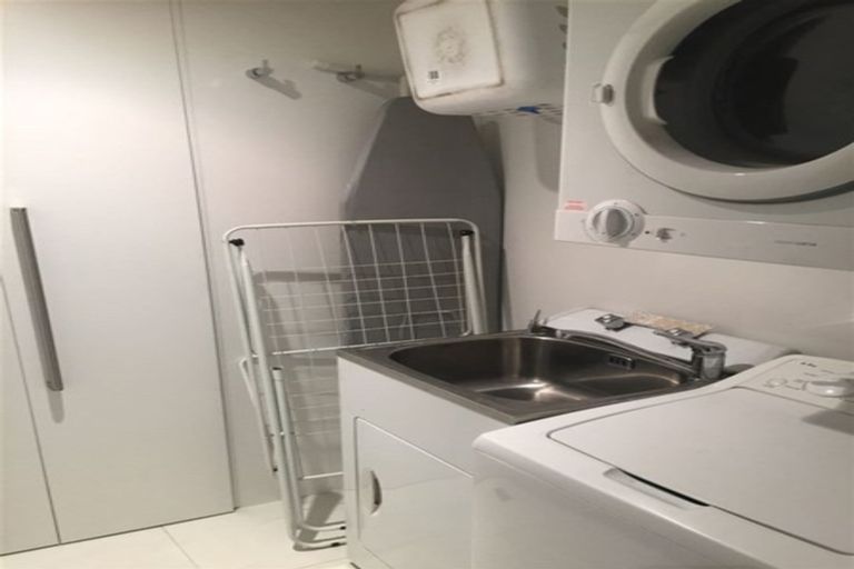 Photo of property in 2b4/29 Maunganui Road, Mount Maunganui, 3116