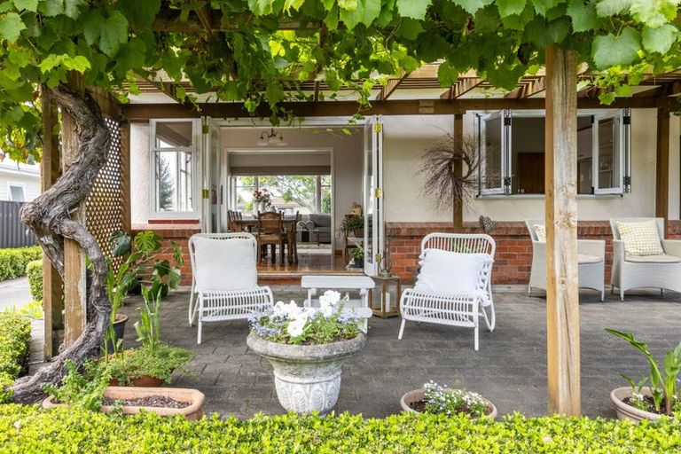 Photo of property in 153 Gloucester Street, Taradale, Napier, 4112