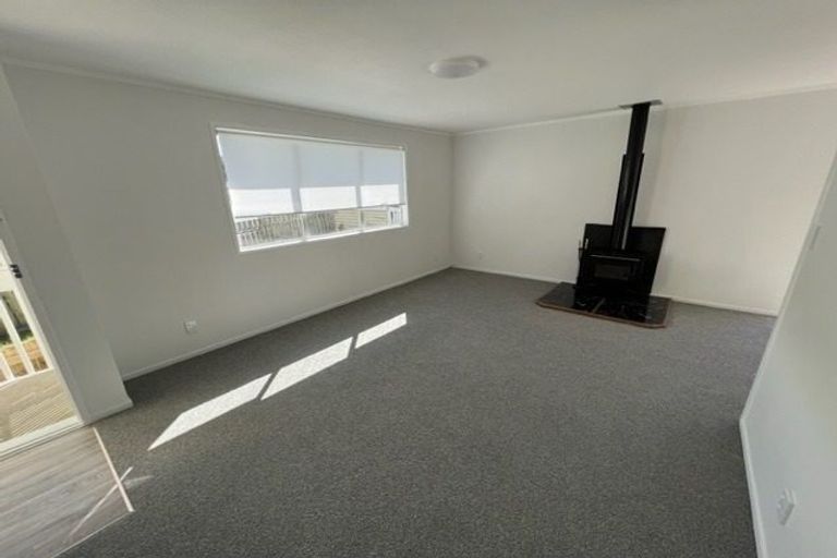 Photo of property in 4 Scarlet Drive, Ranui, Auckland, 0612
