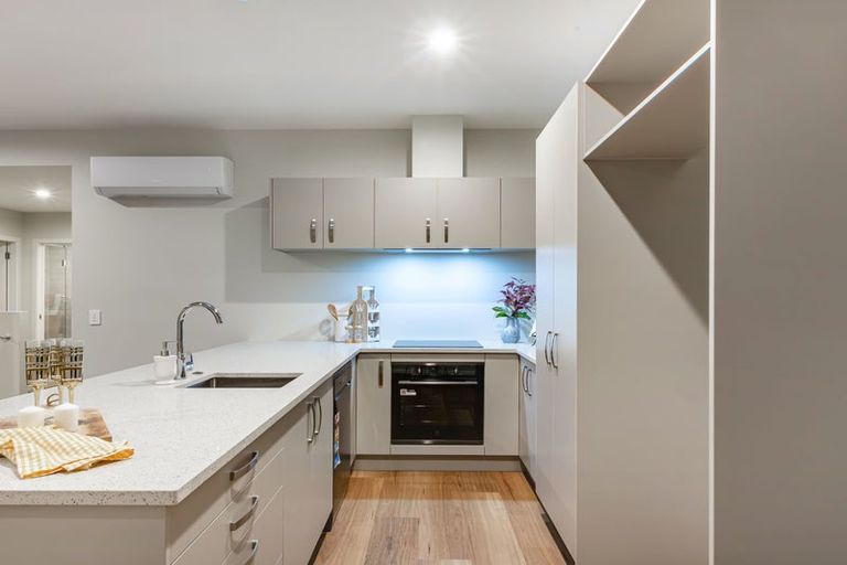 Photo of property in 8 Tradewinds Drive, Whitby, Porirua, 5024