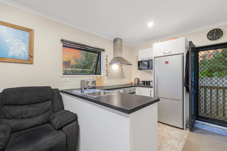 Photo of property in 10 Grierson Place, Pukekohe, 2120