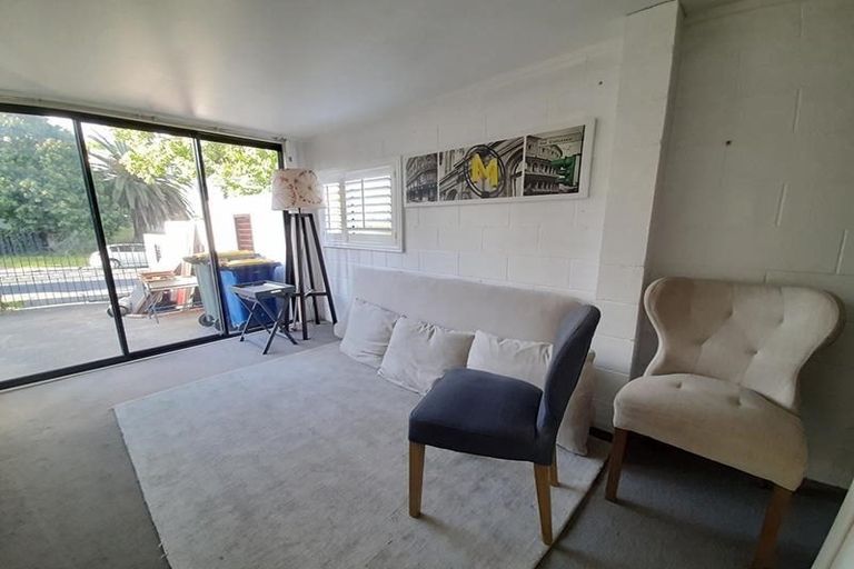 Photo of property in 1/34 Glamorgan Drive, Torbay, Auckland, 0630