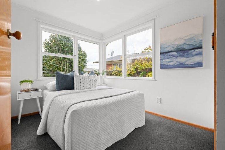 Photo of property in 28 Larnach Street, St Andrews, Hamilton, 3200