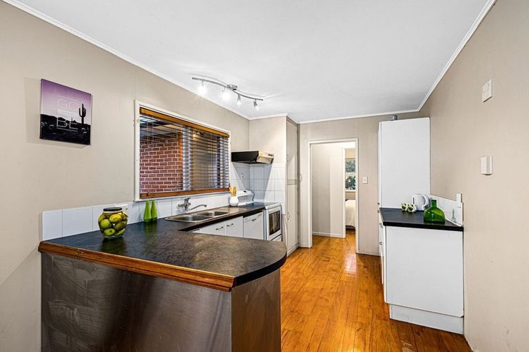 Photo of property in 450 Don Buck Road, Massey, Auckland, 0614