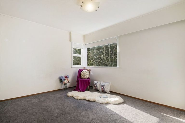 Photo of property in 145 Ocean View Road, Hillcrest, Auckland, 0627