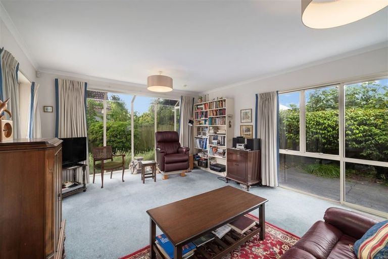 Photo of property in 8 Ilam Road, Upper Riccarton, Christchurch, 8041