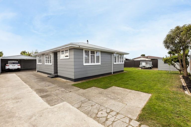 Photo of property in 10 Wallis Place, Onekawa, Napier, 4110