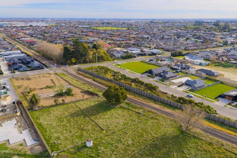 Photo of property in 48 James Line, Kelvin Grove, Palmerston North, 4414