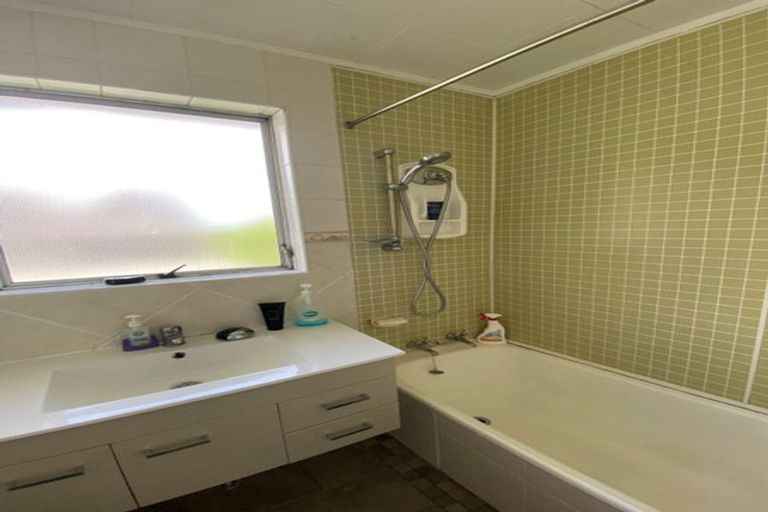 Photo of property in 3 Battenburg Place, Torbay, Auckland, 0630