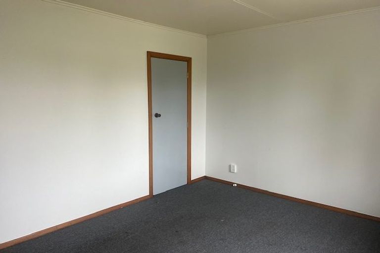 Photo of property in 704 Kiwi Street, Camberley, Hastings, 4120