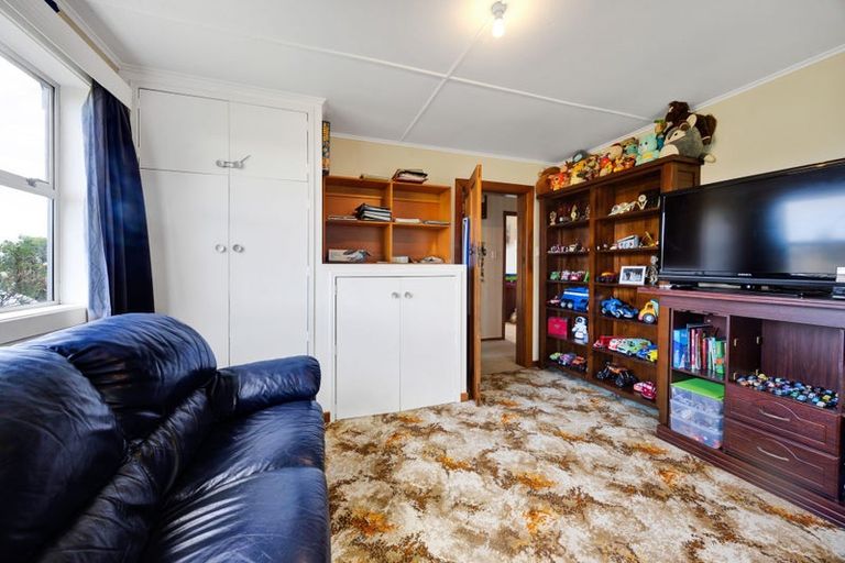 Photo of property in 4 Kerry Lane, Hawera, 4673