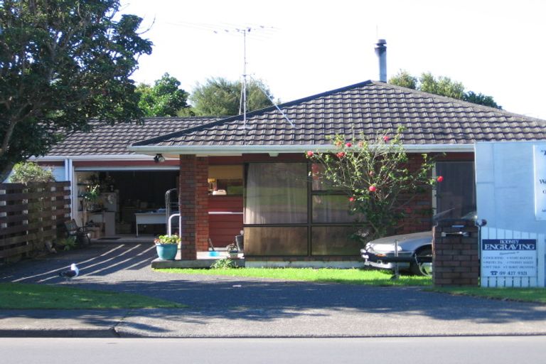 Photo of property in 65a Centreway Road, Orewa, 0931