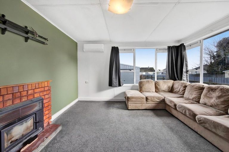 Photo of property in 5 Derby Street, Eltham, 4322