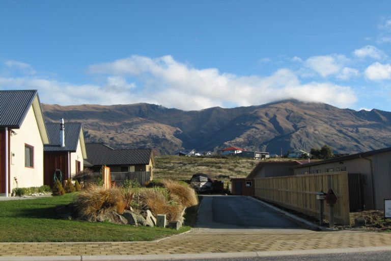 Photo of property in 112 Kings Drive, Wanaka, 9305