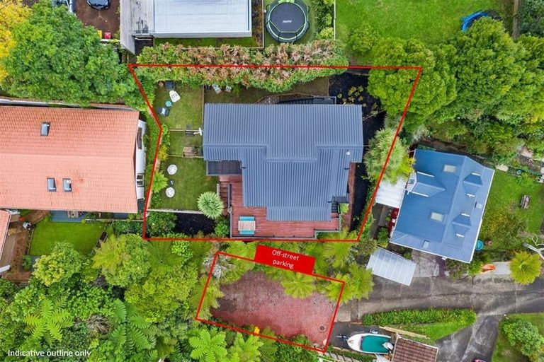 Photo of property in 1/20 Colonial Road, Birkenhead, Auckland, 0626