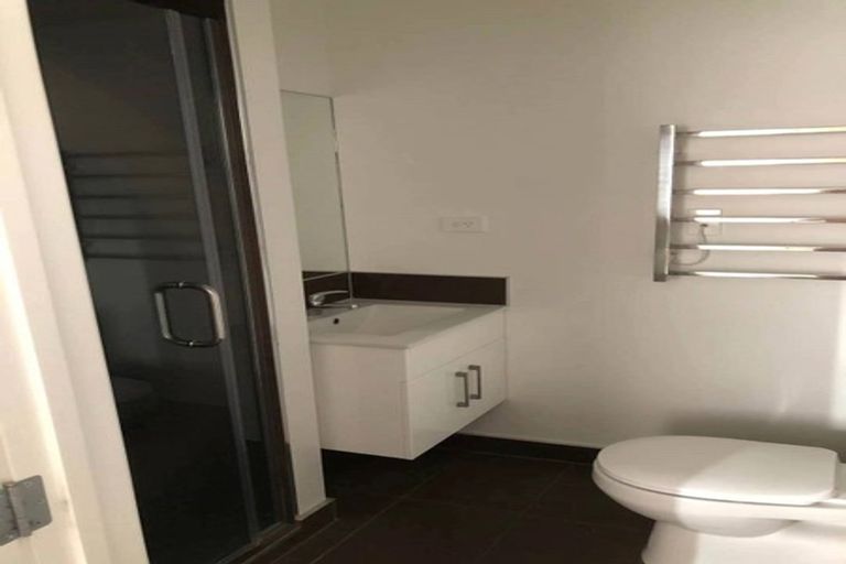 Photo of property in 53u2 May Street, Hamilton East, Hamilton, 3216