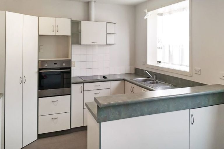 Photo of property in 17 Fairfield Avenue, Addington, Christchurch, 8024