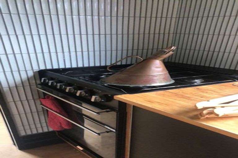 Photo of property in 6 Arahiwi Rise, Pataua South, Onerahi, 0192