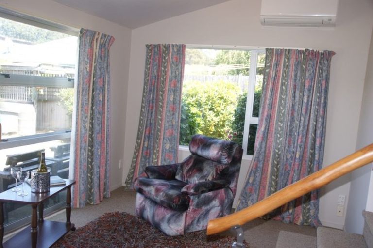 Photo of property in 6035a Christchurch Akaroa Road, Duvauchelle, 7581