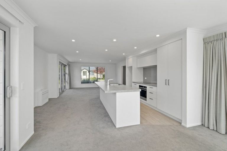 Photo of property in 28 Bastille Court, Rangatira Park, Taupo, 3330