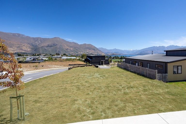 Photo of property in 49 Farrant Drive, Wanaka, 9305