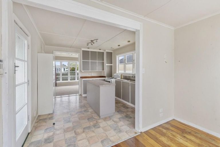 Photo of property in 21 Middlesex Street, Levin, 5510