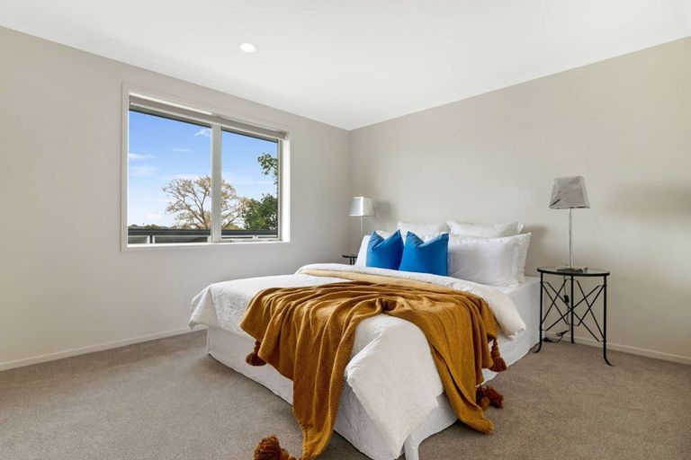 Photo of property in 18 Akeake Lane, Manurewa, Auckland, 2102
