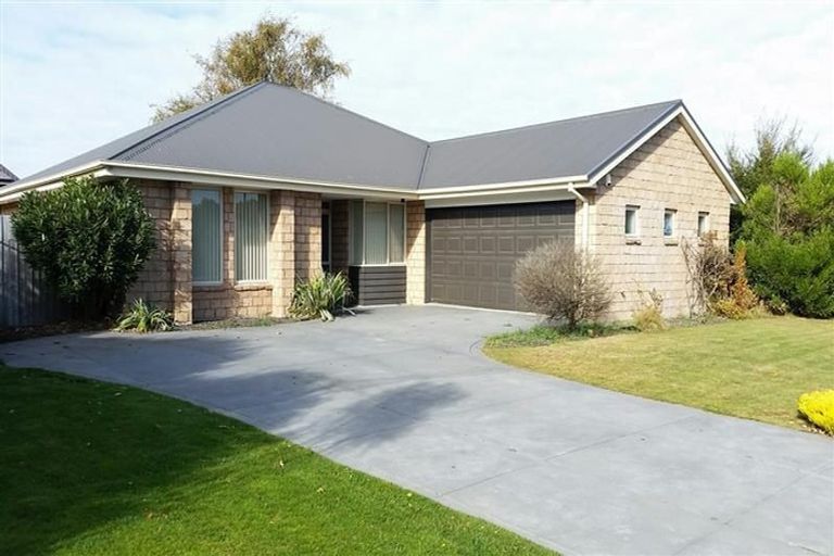 Photo of property in 14 Kohi Drive, Parklands, Christchurch, 8083