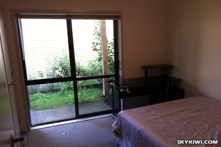 Photo of property in St Claire Village, 9/172 Mcleod Road, Te Atatu South, Auckland, 0610