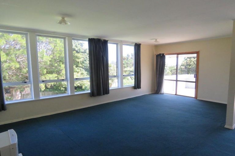 Photo of property in 19 Cook Street, Marfell, New Plymouth, 4310