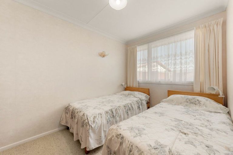 Photo of property in 2 Kiwi Street, East Gore, Gore, 9710