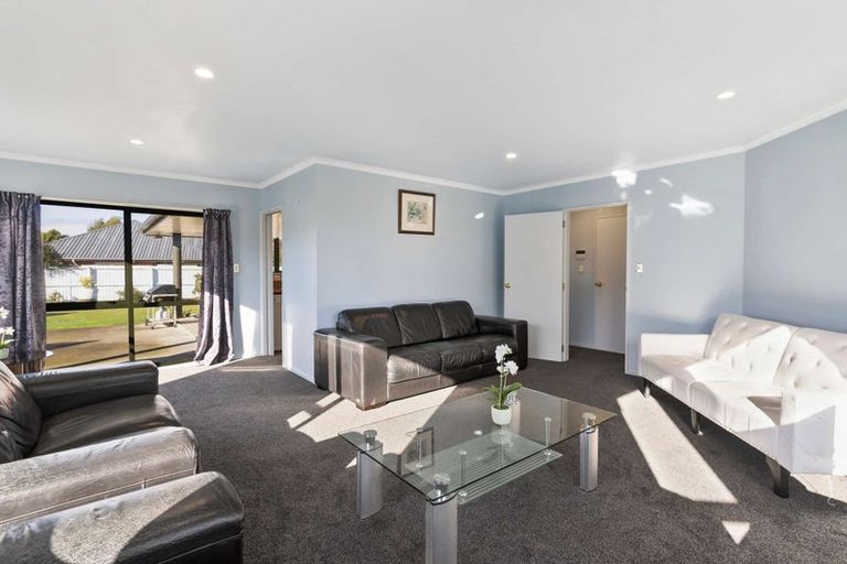 Photo of property in 7 Durrell Way, Rolleston, 7614