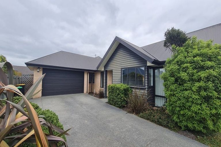 Photo of property in 49 Acacia Avenue, Rangiora, 7400