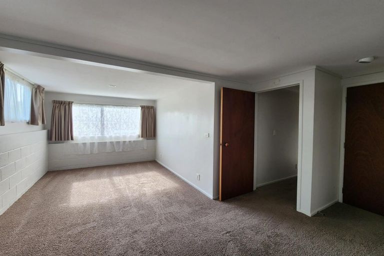 Photo of property in 6 Winstone Place, Highlands Park, New Plymouth, 4312