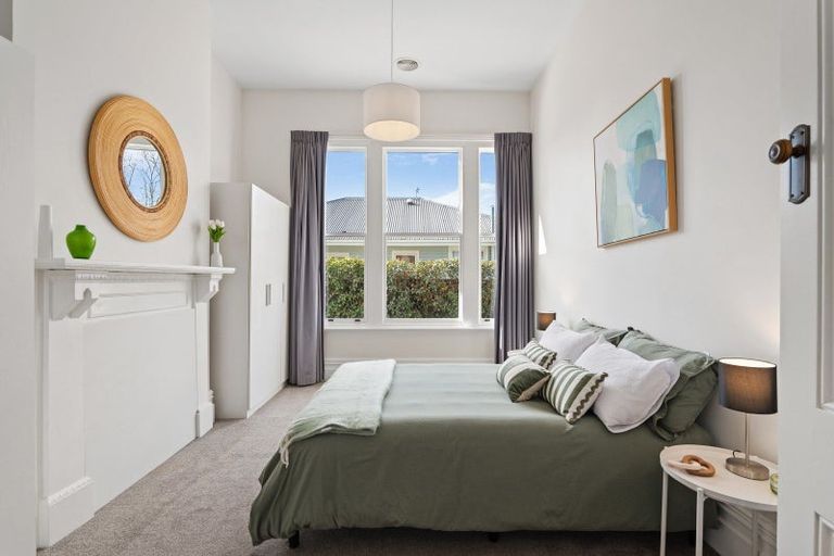 Photo of property in 90 Hawthorne Street, Strowan, Christchurch, 8052